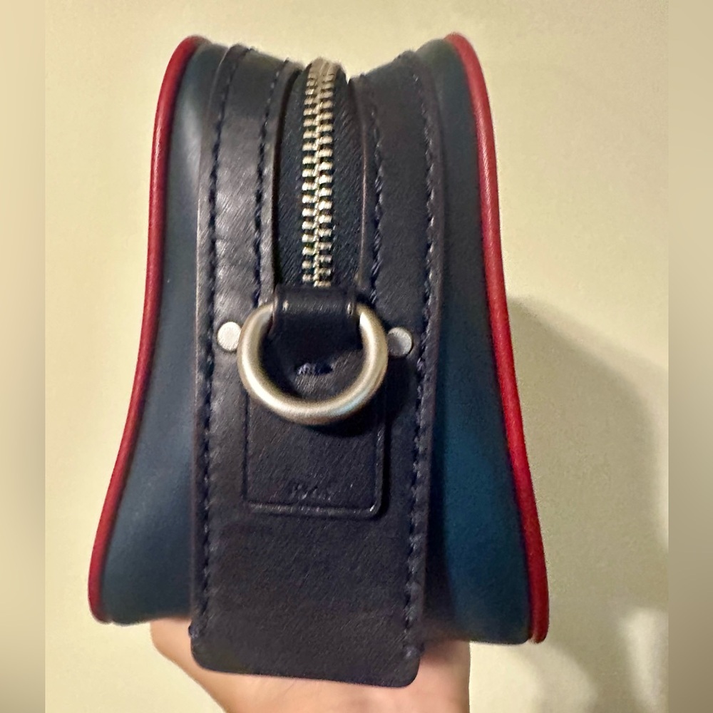 Coach Dylan Crossbody
With Embossed Sundae - Picture 7 of 11